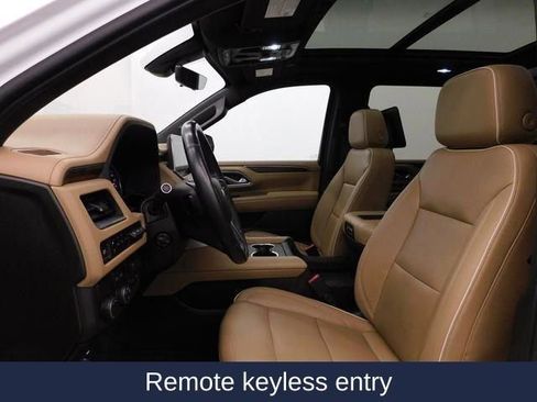 Used 2021 Chevrolet Suburban Premier w/ Premium Package image 23