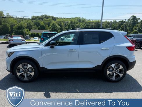 New 2026 Volvo XC40 B5 Plus w/ Protection Package Premier AWD/4WD image 5