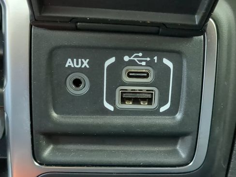 Used 2024 Jeep Wrangler Unlimited Sport AWD/4WD image 59
