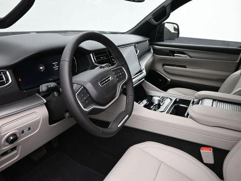 New 2026 Jeep Grand Wagoneer Limited AWD/4WD image 19