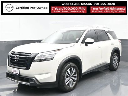 Certified 2023 Nissan Pathfinder SL w/ Lighting Package (N92)