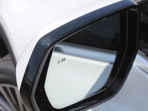 Used 2024 Cadillac XT4 Premium Luxury w/ Active Safety Package FWD image 13