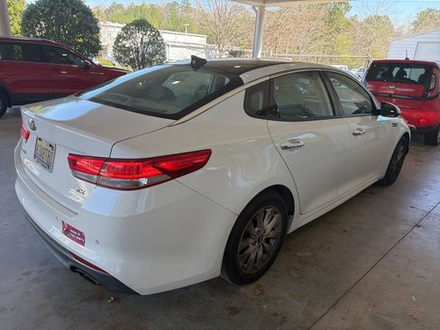Used 2016 Kia Optima EX w/ Premium Package FWD image 3