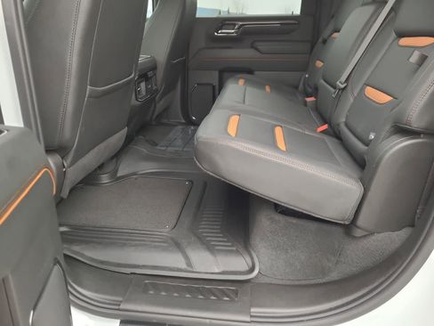 Used 2024 GMC Sierra 2500 AT4 w/ AT4 Preferred Package image 21