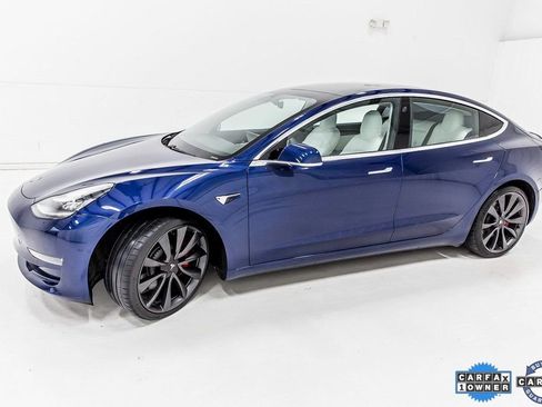 Used 2020 Tesla Model 3 Performance image 3