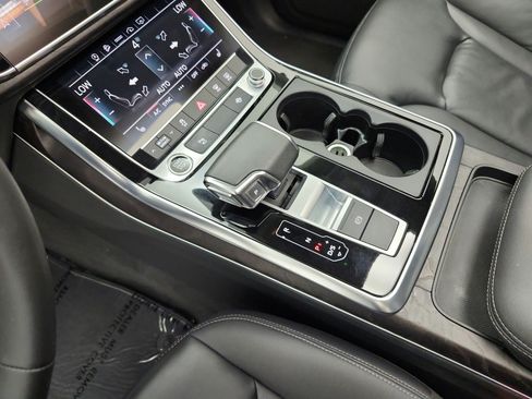 Used 2023 Audi Q8 Premium w/ Convenience Package AWD/4WD image 11