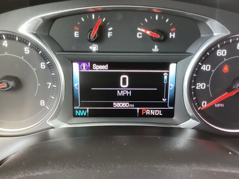 Used 2018 GMC Acadia SLT image 3