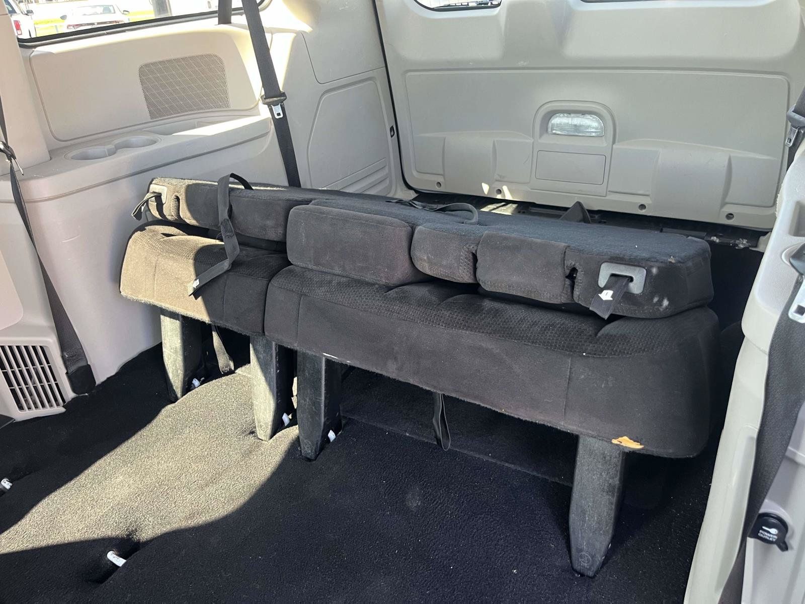Used 2014 Dodge Grand Caravan SXT FWD image 11