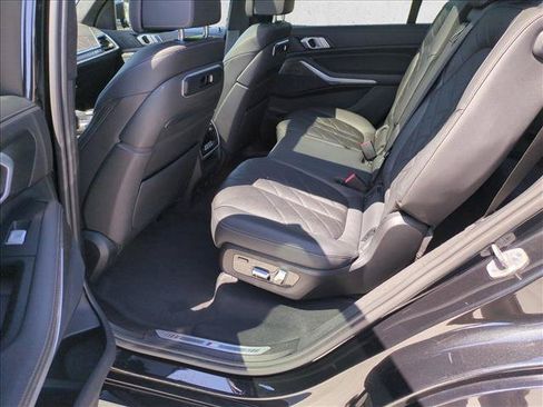 Used 2023 BMW X7 xDrive40i w/ M Sport Package AWD/4WD image 21