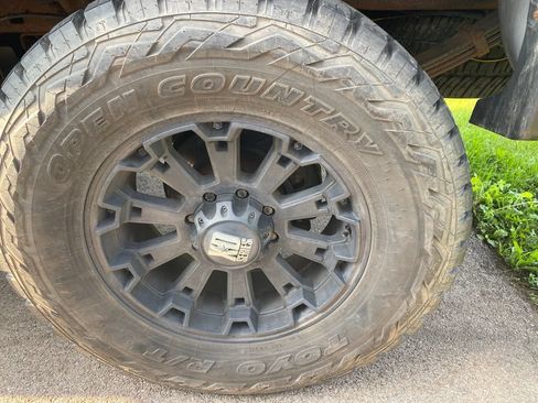 Used 2011 Ford F350 Lariat w/ Lariat Interior Pkg AWD/4WD image 14