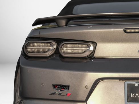 Used 2020 Chevrolet Camaro ZL1 image 47