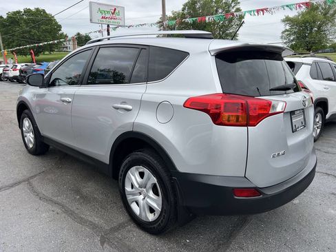Used 2015 Toyota RAV4 LE image 4