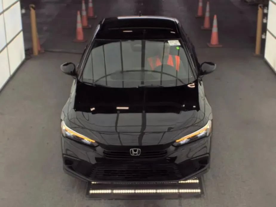 Used 2022 Honda Civic Sport image 3