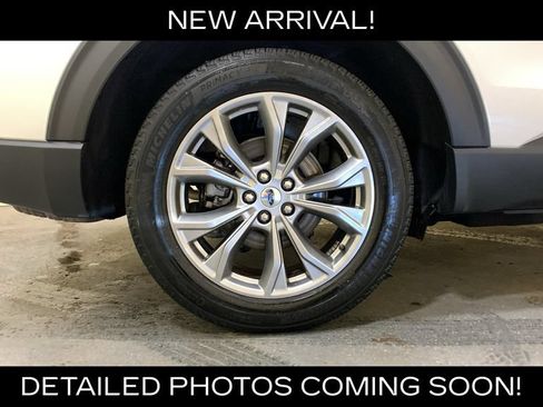 Used 2022 Ford Explorer XLT w/ Equipment Group 202A AWD/4WD image 16