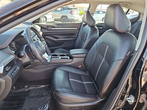 Used 2024 Nissan Altima 2.5 SR FWD image 21