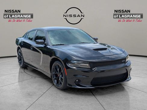 Used 2019 Dodge Charger GT w/ Plus Group RWD image 3