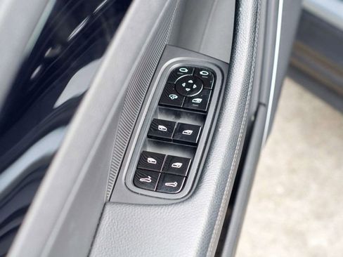 Used 2019 Porsche Panamera image 29
