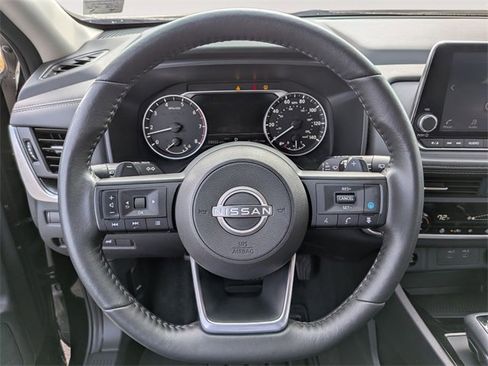 Certified 2024 Nissan Rogue SV w/ SV Premium Package image 19