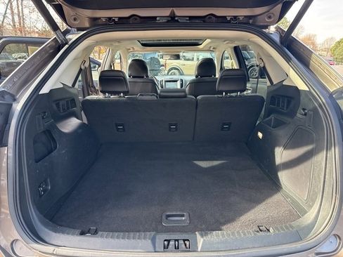 Used 2019 Ford Edge Titanium w/ Equipment Group 301A image 21