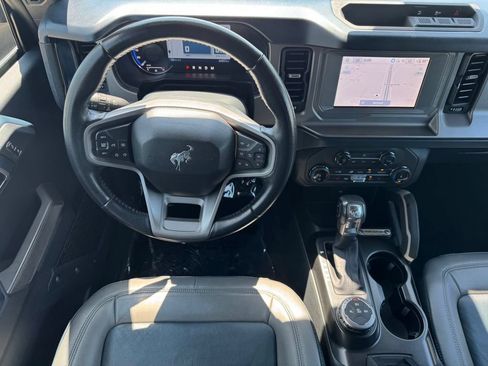 Used 2022 Ford Bronco Outer Banks AWD/4WD image 13