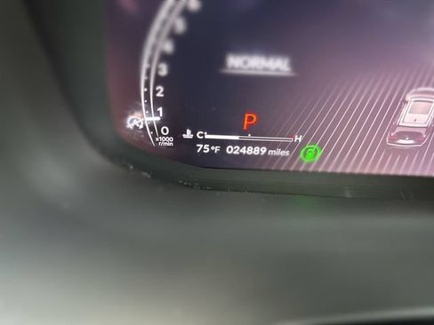 Used 2023 Acura MDX SH-AWD image 17