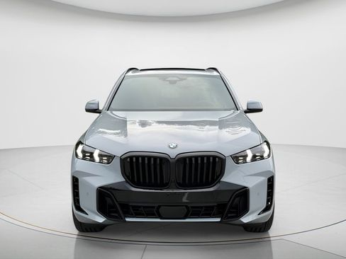 New 2026 BMW X5 xDrive40i w/ Executive Package AWD/4WD image 2