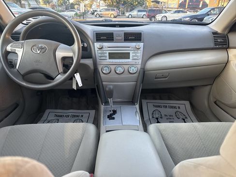 Used 2009 Toyota Camry LE image 23