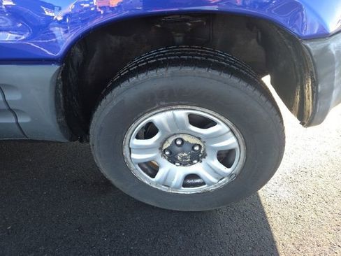 Used 1998 Toyota RAV4 4WD 4-Door image 2