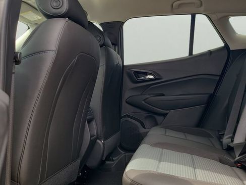New 2026 Chevrolet Trax LT w/ Midnight Edition FWD image 11