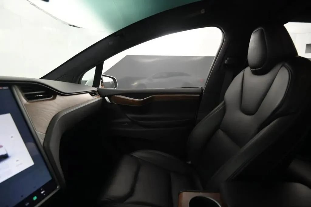 Used 2020 Tesla Model X Long Range AWD/4WD image 28
