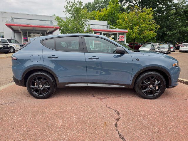 Used 2024 Dodge Hornet R/T Plus w/ R/T Blacktop Package AWD/4WD image 7