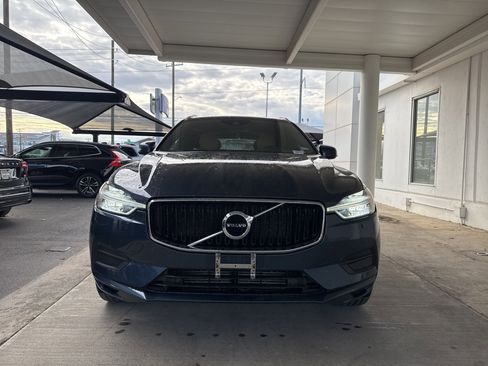 Used 2018 Volvo XC60 T5 Momentum w/ Convenience Package image 8