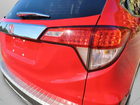 Used 2016 Honda HR-V EX image 12