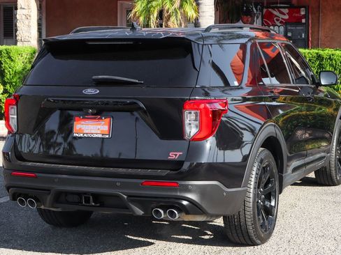 Used 2020 Ford Explorer ST w/ ST Street Pack image 9