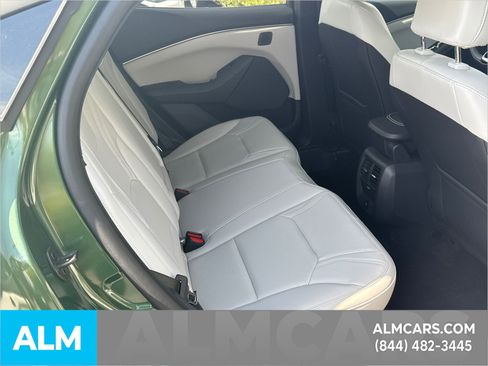 Certified 2025 Ford Mustang Mach-E Premium image 18