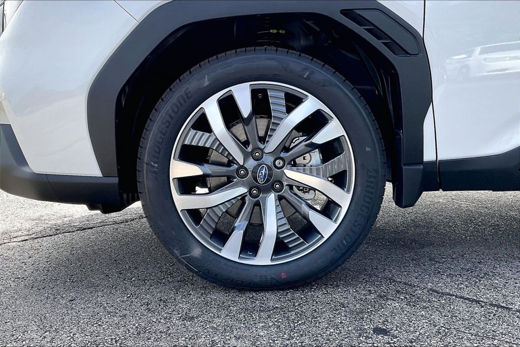 New 2026 Subaru Forester Touring AWD/4WD image 15