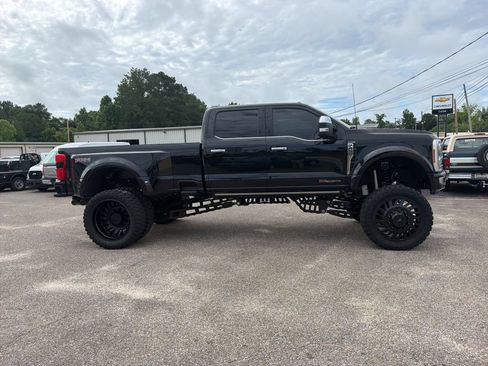 Used 2024 Ford F450 Platinum w/ FX4 Off-Road Package AWD/4WD image 4