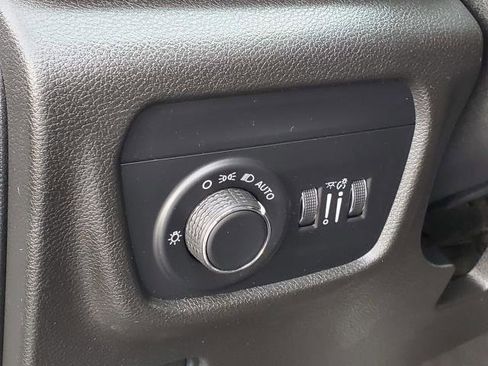 Used 2021 Jeep Grand Cherokee L Laredo w/ Luxury Tech Group I image 11