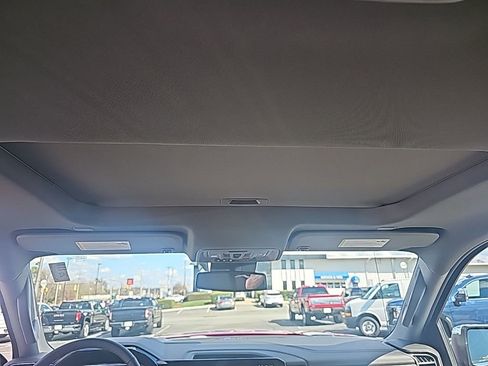 New 2026 GMC Sierra 1500 SLT image 16