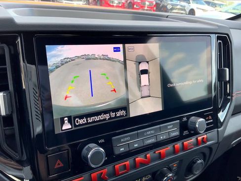 Used 2025 Nissan Frontier PRO-4X w/ Pro Premium Package image 26