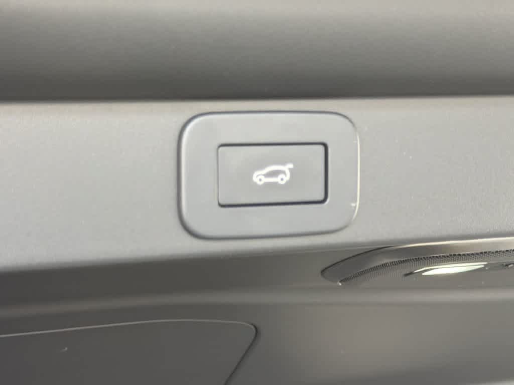Used 2023 Land Rover Range Rover First Edition AWD/4WD image 12