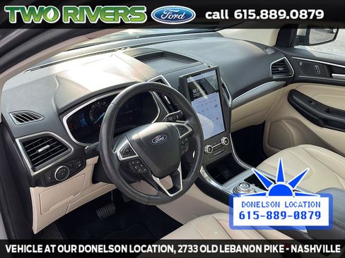 Used 2021 Ford Edge Titanium FWD image 19