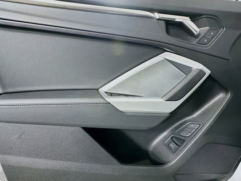 Used 2025 Audi Q3 2.0T Premium w/ Convenience Package image 21