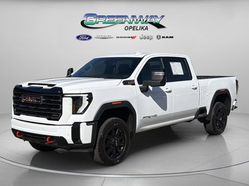 Used 2026 GMC Sierra 2500 AT4 image 3