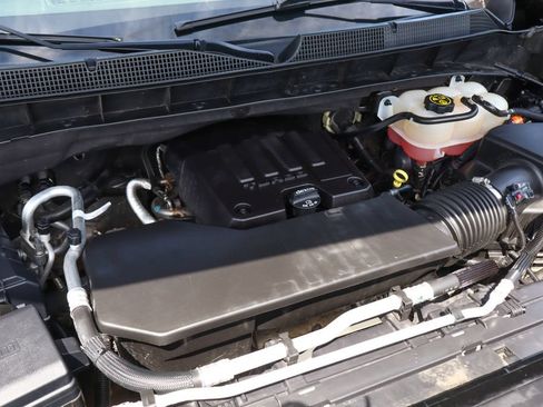 Used 2023 Chevrolet Silverado 1500 Custom AWD/4WD image 13