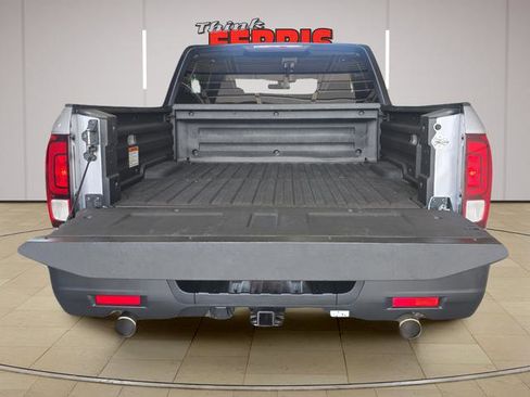 Used 2023 Honda Ridgeline Sport image 9