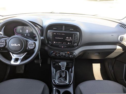 Used 2024 Kia Soul LX w/ Option Group 015 image 14