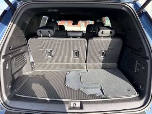 New 2026 Chevrolet Traverse RS image 11