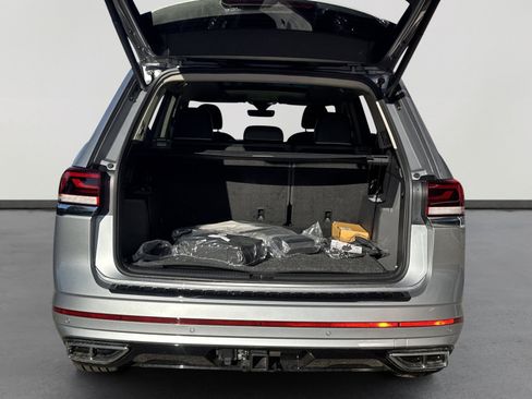 New 2026 Volkswagen Atlas SEL Premium R-Line AWD/4WD image 7