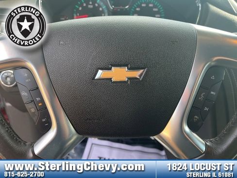 Used 2017 Chevrolet Traverse Premier image 12
